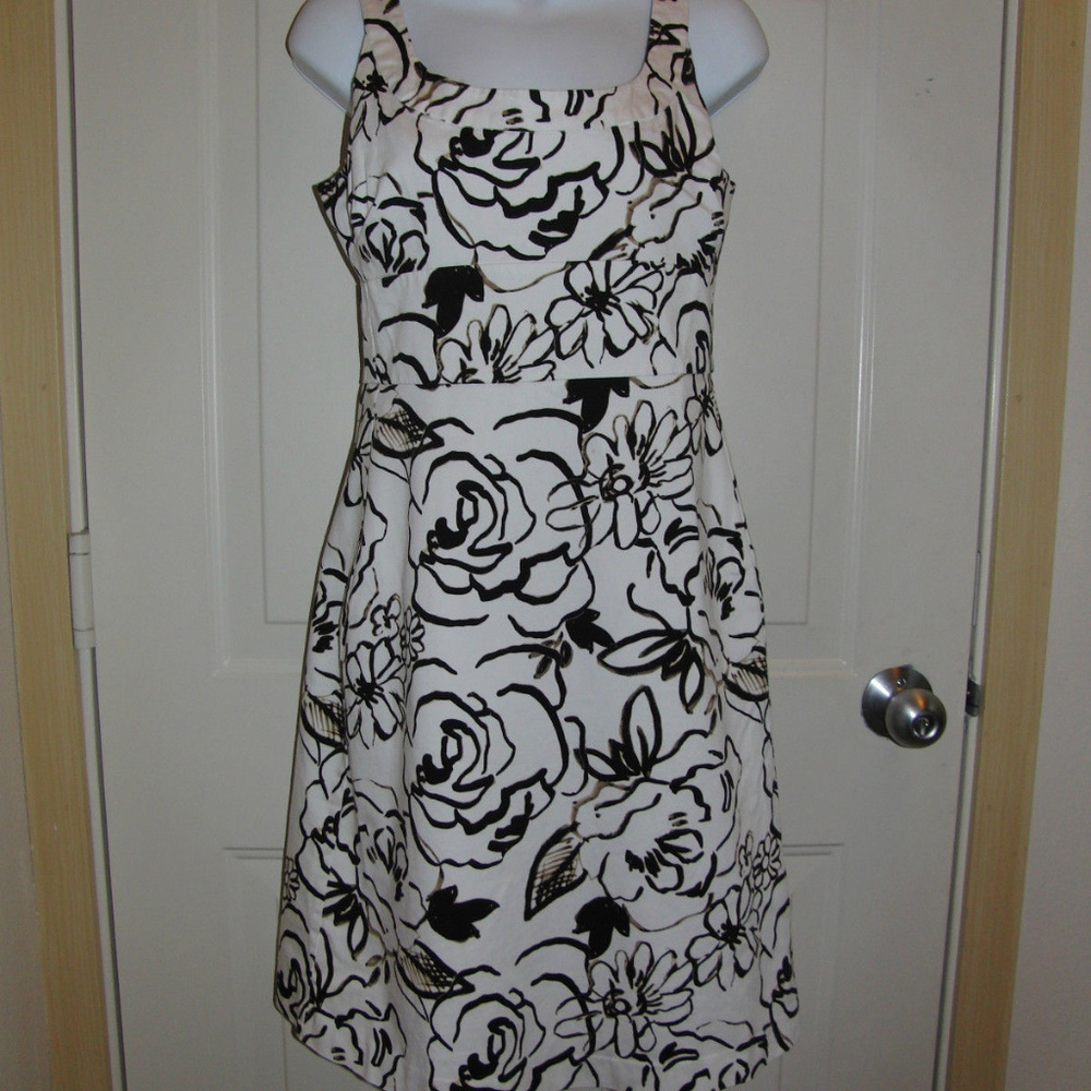 Black & White Abstract Floral Dress